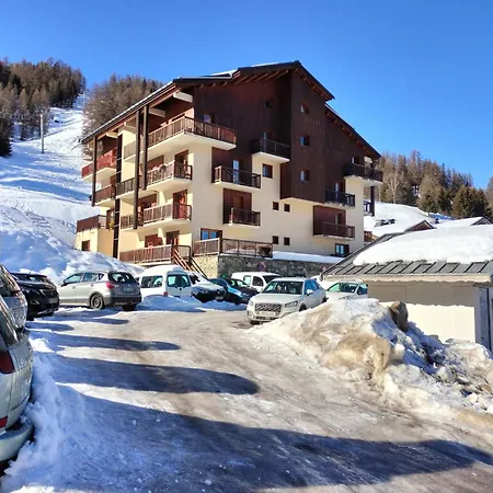 Rez De Jardin Et Garage Prive Daire