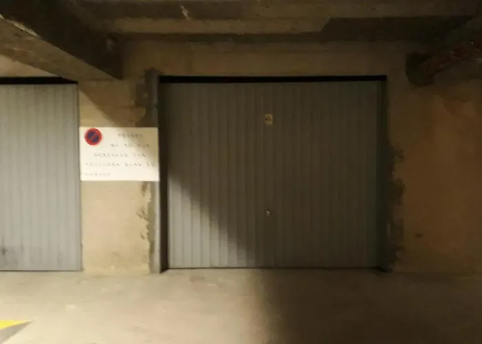 Rez De Jardin Et Garage Prive Lägenhet *